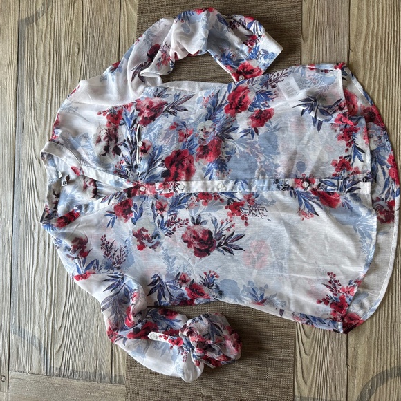 Kut from the Kloth button down blouse - Picture 1 of 4